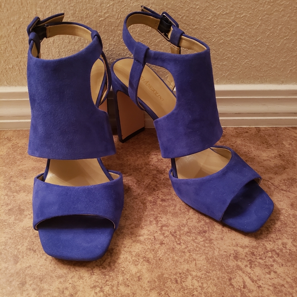 Never Worn Enzo Angiolini Trudy Sandal